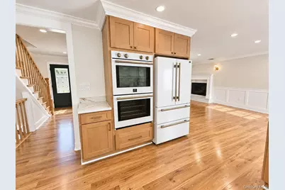 7 Shoreham Drive W, Dix Hills, NY 11746 - Photo 14