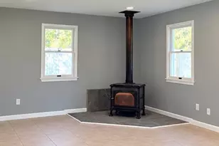 2909 Falcon Ave, Medford, NY 11763 - Photo 6