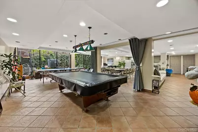 1874 Pelham Parkway S #2R, Bronx, NY 10461 - Photo 22