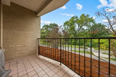 1874 Pelham Parkway S #2R, Bronx, NY 10461 - Photo 18