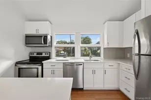 11 Sintsink Dr W, Port Washington, NY 11050 - Photo 10