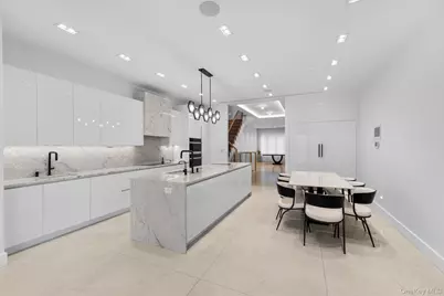 207 Lee Avenue, Brooklyn, NY 11206 - Photo 12