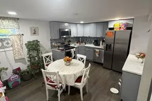104 Lexington Ave, Central Islip, NY 11722 - Photo 6