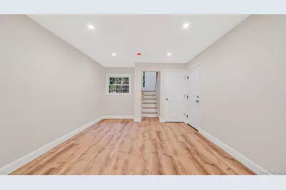 8 Adams Court, Oyster Bay, NY 11771 - Photo 30