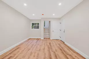 8 Adams Ct, Oyster Bay, NY 11771 - Photo 30