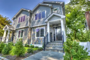 56 Kirkwood Road Rd, Port Washington, NY 11050 - Photo 2