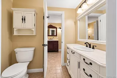 413 Hewlett Avenue, Patchogue, NY 11772 - Photo 22