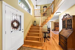413 Hewlett Ave, Patchogue, NY 11772 - Photo 4