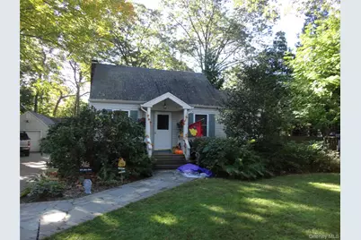 271 Lilac Lane, Smithtown, NY 11787 - Photo 1