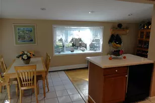271 Lilac Ln, Smithtown, NY 11787 - Photo 10
