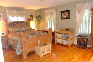 271 Lilac Ln, Smithtown, NY 11787 - Photo 14