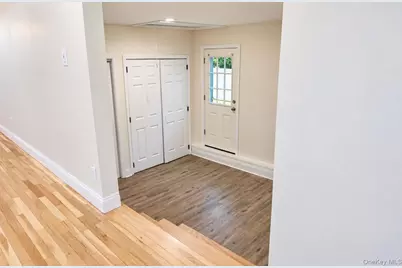 108 Forsythia Lane, North Babylon, NY 11703 - Photo 10