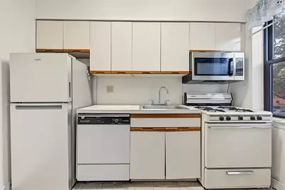21528 47th Avenue #2B, Bayside, NY 11361 - Photo 6