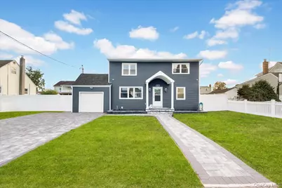 427 36th Street, Lindenhurst, NY 11757 - Photo 1