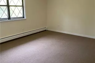 106 Park Ln, Warwick, NY 10990 - Photo 4