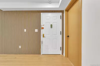 7119 162nd Street #4E, Fresh Meadows, NY 11365 - Photo 2