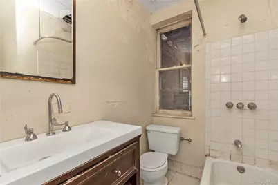 32-30 Steinway Street, Astoria, NY 11103 - Photo 16