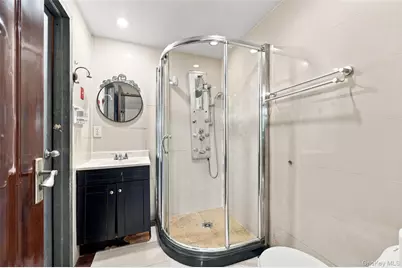 132-29 Blossom Avenue #4H, Flushing, NY 11355 - Photo 14