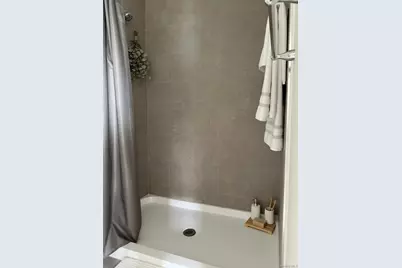 11 Doges Promenade #2C, Copiague, NY 11726 - Photo 14