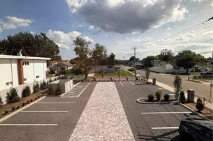 11 Doges Promenade, Copiague, NY 11726 - Photo 20