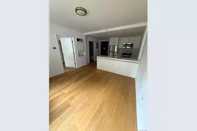 402 E 118th Street #1A, New York, NY 10035 - Photo 2