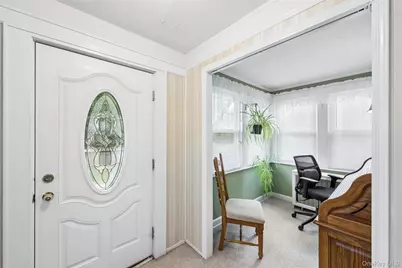 85 Magnolia Avenue, Floral Park, NY 11001 - Photo 6