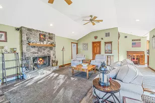 116 Avenue B, Holbrook, NY 11741 - Photo 8