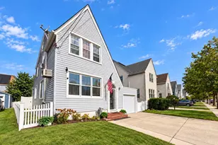 17 Kenmore Rd, Valley Stream, NY 11581 - Photo 2