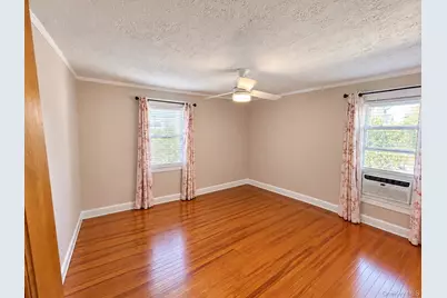17 Kenmore Road, Valley Stream, NY 11581 - Photo 18