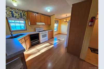 34 Sunrise Park, Woodbourne, NY 12788 - Photo 10
