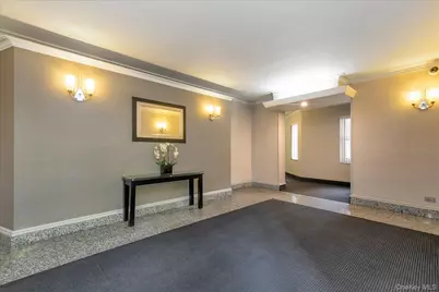 67-12 Yellowstone Boulevard #B15, Forest Hills, NY 11375 - Photo 2