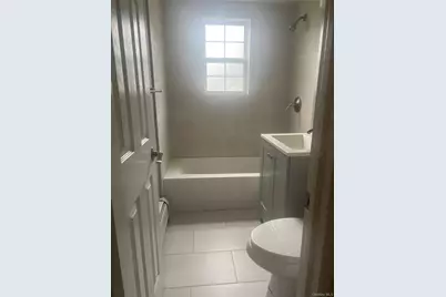 211 Hawthorne Avenue, Central Islip, NY 11722 - Photo 6