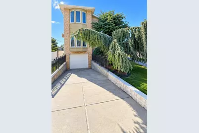 1531 158th Street, Whitestone, NY 11357 - Photo 2
