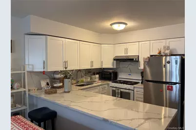 114-63 Dalian Court, College Point, NY 11356 - Photo 6