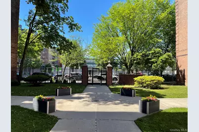 144-54 Sanford Avenue #45, Flushing, NY 11355 - Photo 4