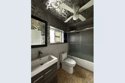 10638 97th Street, Ozone Park, NY 11417 - Photo 6