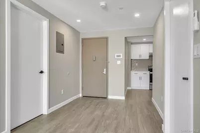 55-40 97 Place #3A, Corona, NY 11368 - Photo 4