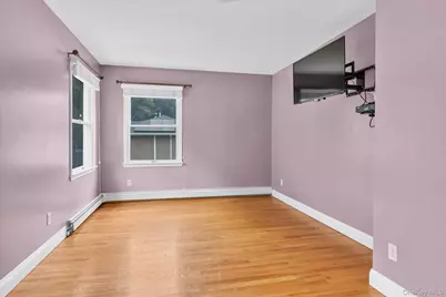 25 Pashen Place, Dix Hills, NY 11746 - Photo 18