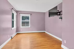 25 Pashen Pl, Dix Hills, NY 11746 - Photo 18