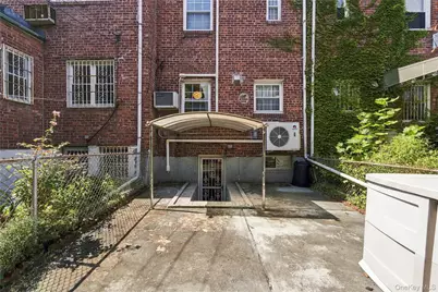 7351 Utopia Parkway, Fresh Meadows, NY 11366 - Photo 22