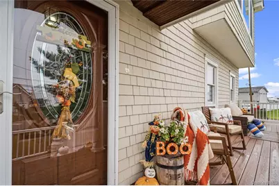 371 E Shore Road, Lindenhurst, NY 11757 - Photo 6