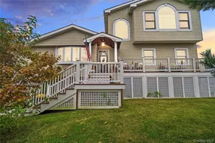 371 E Shore Rd, Lindenhurst, NY 11757 - Photo 2