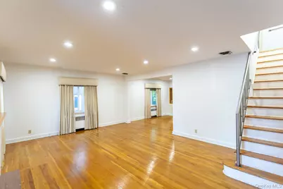 186-33 Henley Road, Jamaica, NY 11432 - Photo 4