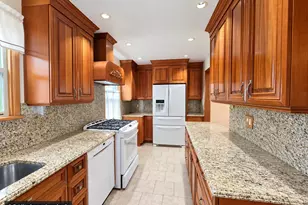 79-05 Woodhaven Blvd, Glendale, NY 11385 - Photo 14