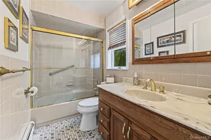 28 Chatham Rd, Commack, NY 11725 - Photo 14