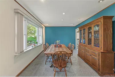 28 Chatham Road, Commack, NY 11725 - Photo 6