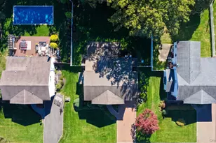 28 Chatham Rd, Commack, NY 11725 - Photo 20