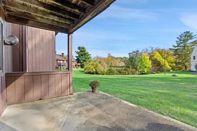 241 Old Farm Lane, Mohegan Lake, NY 10547 - Photo 22