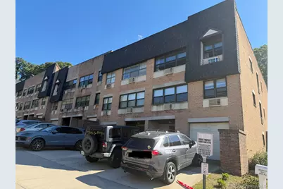 240-22 70 Avenue #9C,9G2, Douglaston, NY 11362 - Photo 2