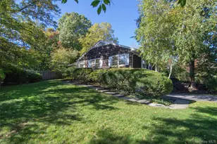 2 Longview Dr, Scarsdale, NY 10583 - Photo 2